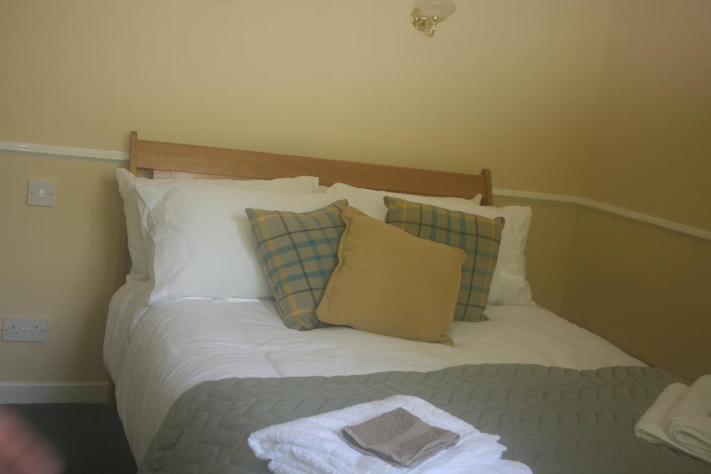 Laragh Mountain View Lodge Saggart Room photo